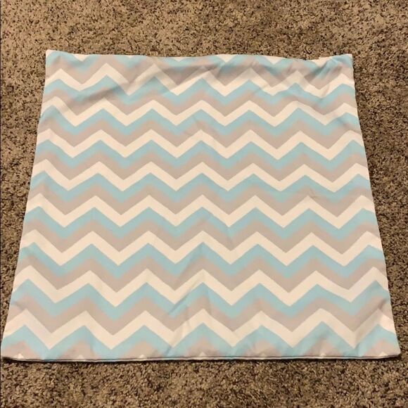 Other - NWOT Accent Pillow Case 17x17